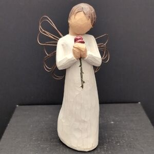 Willow Tree 2002 Loving Angel Figurine.